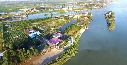 檀香島鳥瞰圖，由一大島和一小島組成。