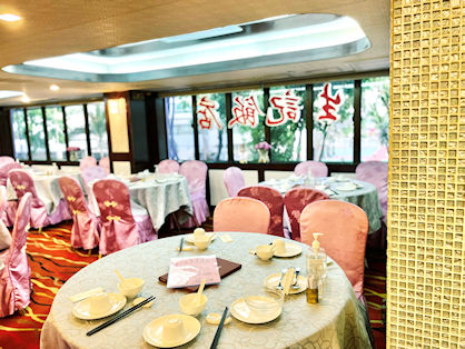 雖然搬遷過，但仍用傳統飯店的布局。