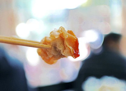 炸雲吞十分香脆。