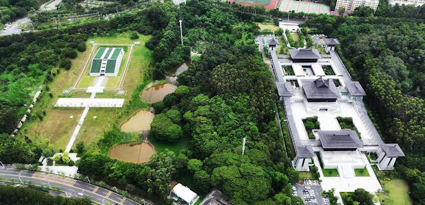 俯瞰位於廣州南漢二陵博物館西側的康陵遺址。