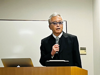 金澤職人大學校理事長阪本英之介紹學校開辦了10個科目。